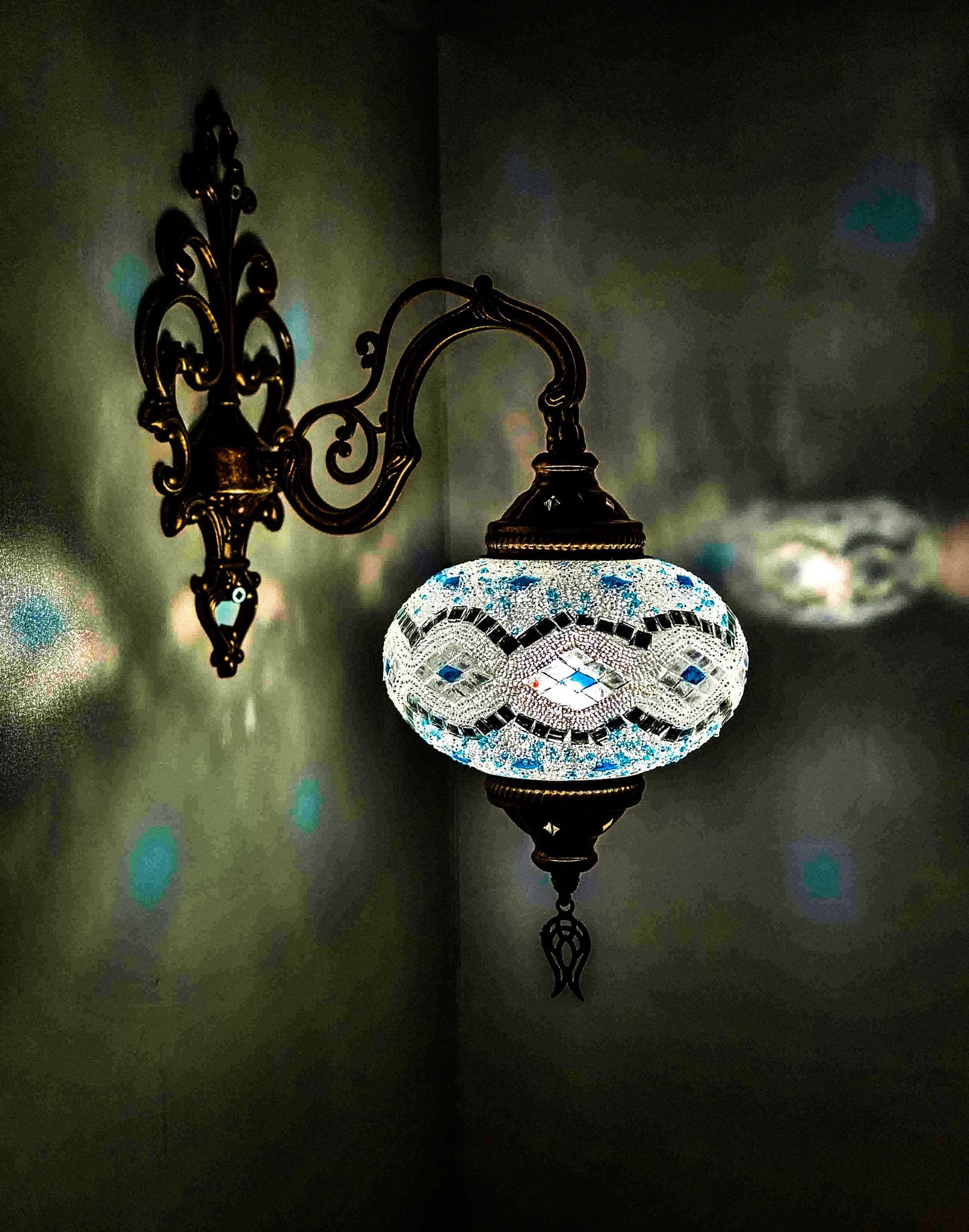 HANDMADE MOSAIC SINGLE WALL SCONE PLUGIN