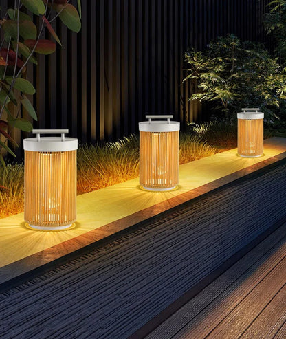 Solara Luxe Outdoor Light (Solar) – Elegance Meets Modern Functionality